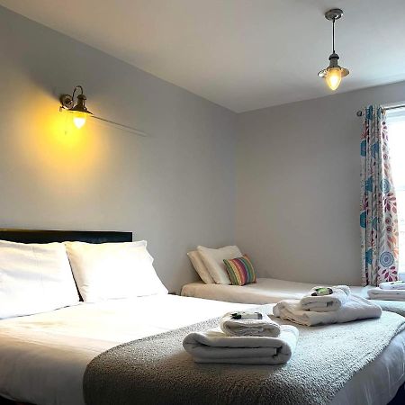The Pier Inn Whitby Bagian luar foto